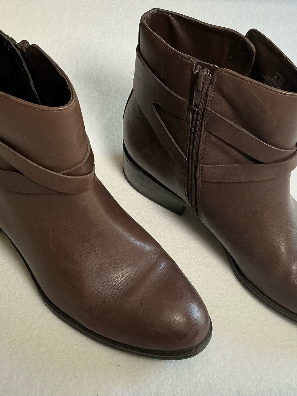 Lauren Ralph Lauren Marsha Brown Leather Ankle Boots Strappy Buckle Size 8.5B - Picture 2 of 10